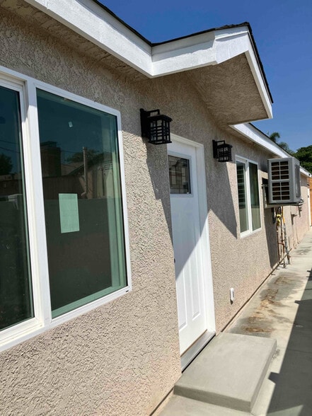Building Photo - 11010 Loch Lomond Dr