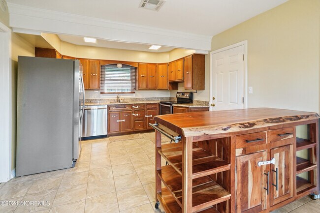 Building Photo - 20 Ivy Hill Dr