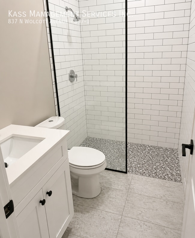 Building Photo - 837 N Wolcott Ave