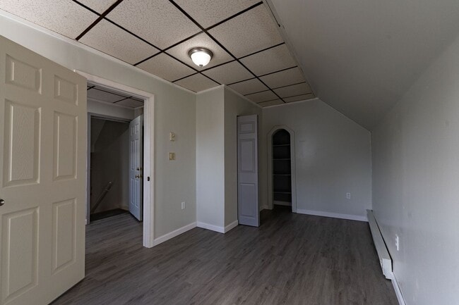 Building Photo - Spruce (294)