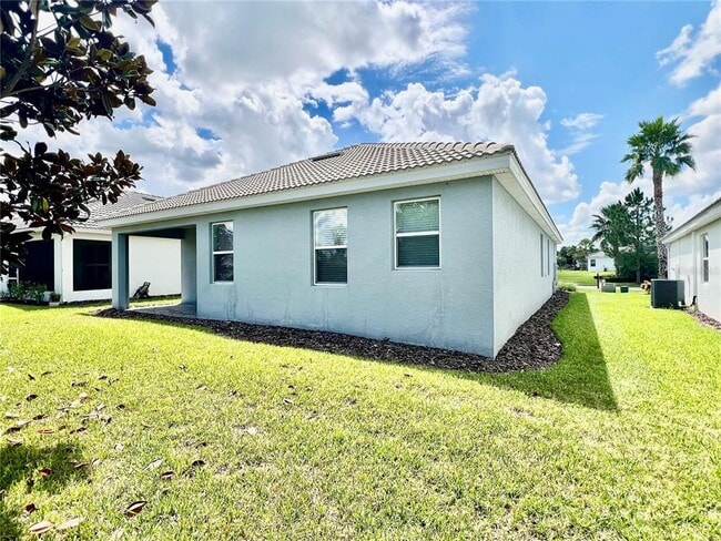 Building Photo - 1498 Bunker Dr