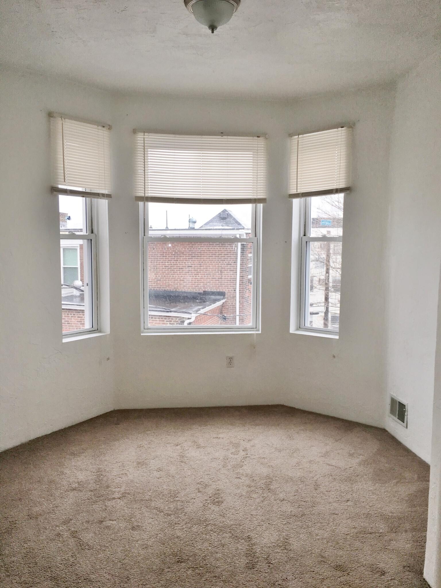 Building Photo - 3615 Dawson St