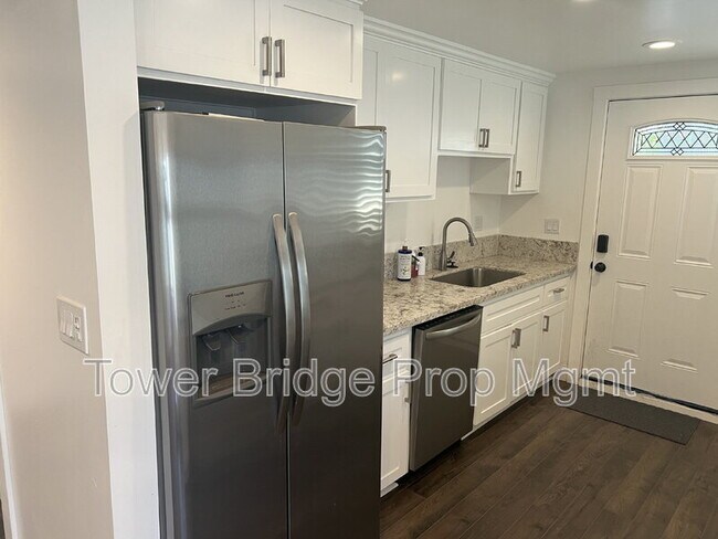 Building Photo - 3154 53rd St