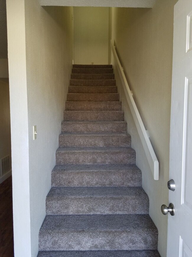 Building Photo - Dexter Grant Townhouses