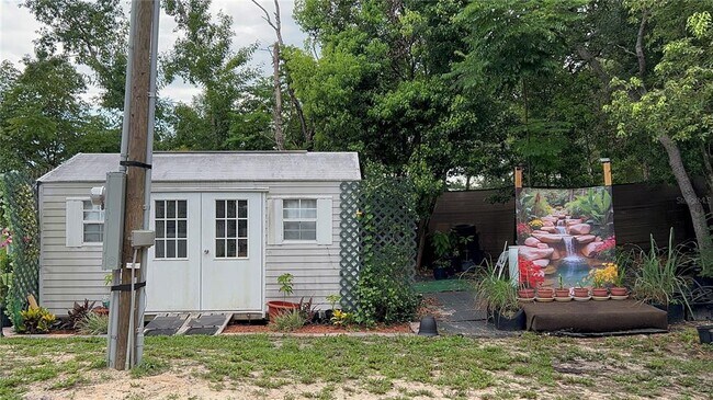 Building Photo - 31701 FL-44