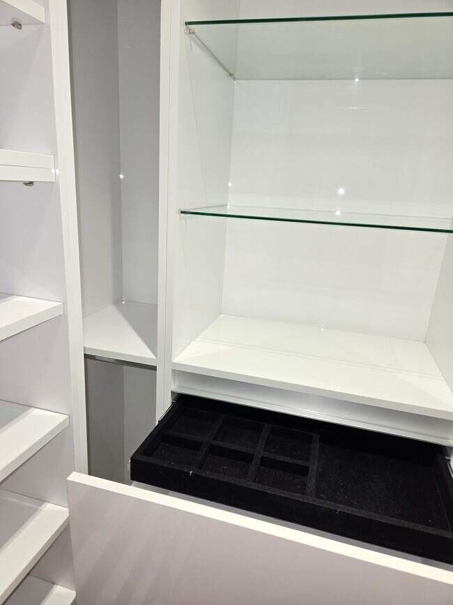 Building Photo - 1822 SW 102nd Pl