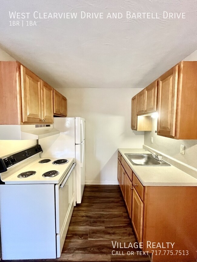 Building Photo - Newly-renovated 1-Bed Convenient to I-83 &...