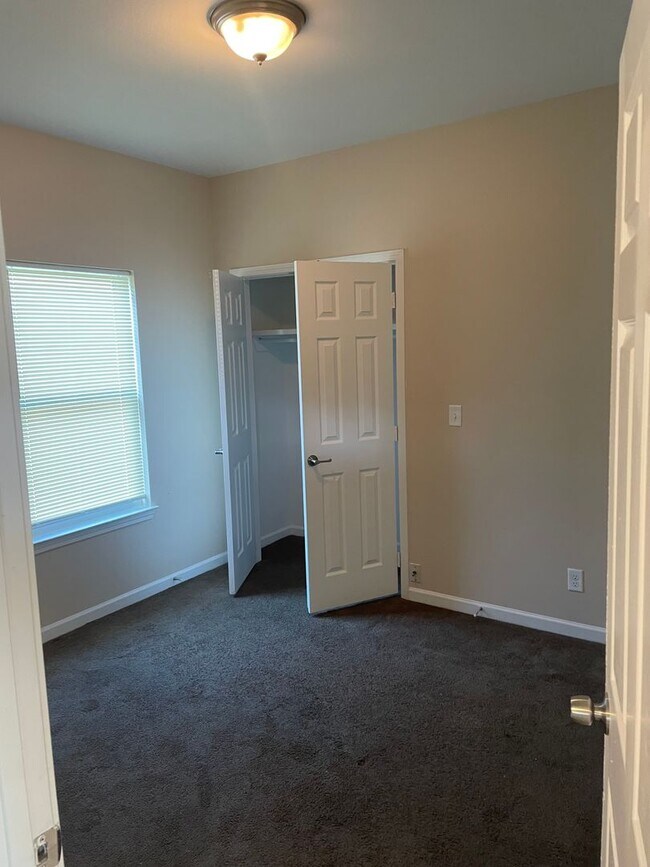 Building Photo - 9082 Cedar Ct