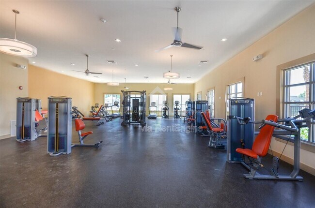 Building Photo - 10466 Stapeley Dr