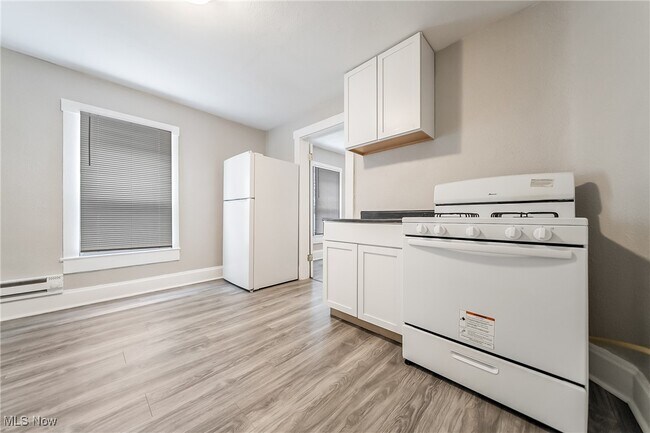 Building Photo - 2036 Lark St