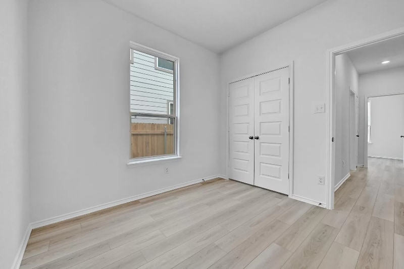 Building Photo - 216 Skipping Stone Run