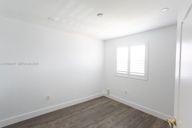 Building Photo - 14219 SW 126th Pl