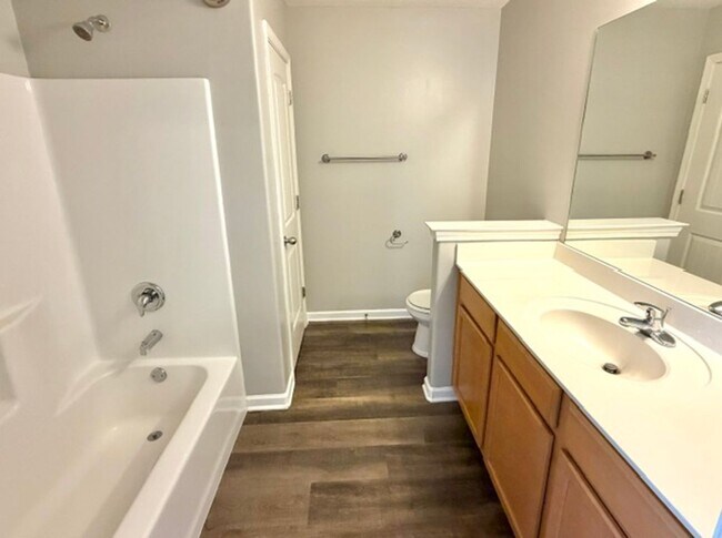 Building Photo - 1039 Crayton Ridge Dr