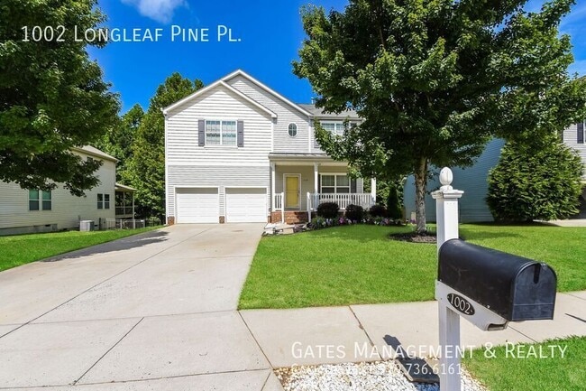 Primary Photo - 1002 Longleaf Pine Pl