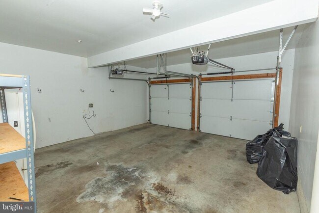 Building Photo - 180 Muirfield Ct