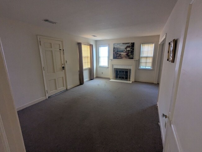 Building Photo - 437 Meador Dr