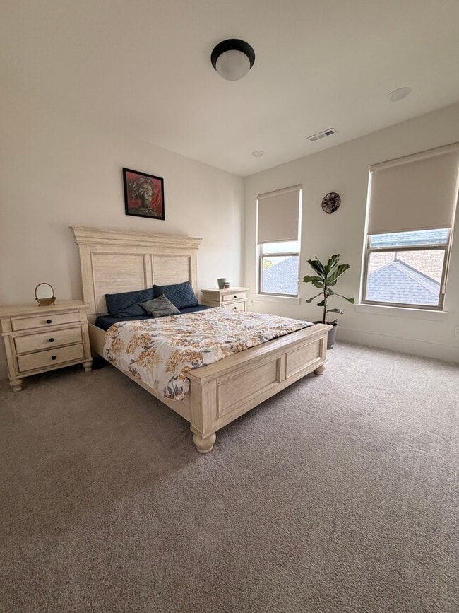 Building Photo - Spacious 5-Bedroom House in Cave Springs, AR