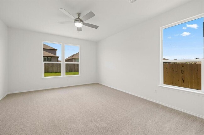 Building Photo - 3643 Sorriso Ln