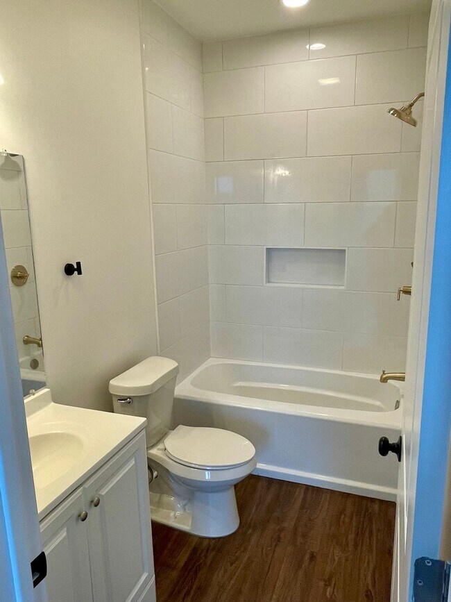 Building Photo - Newly Renovated 2BD/2.5BA with covered Driveway and Backyard