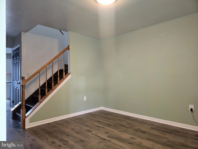 Building Photo - 2118 Cedar Barn Way