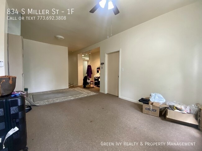 Building Photo - 834 S Miller St