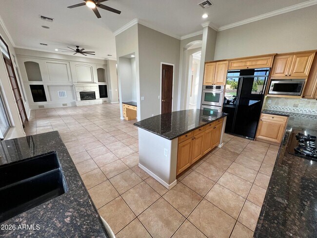 Building Photo - 3550 E June Cir