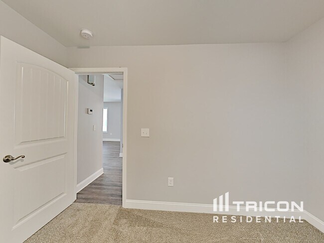 Building Photo - 708 Deaton St