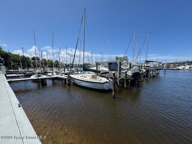 Building Photo - 1208 E River Dr