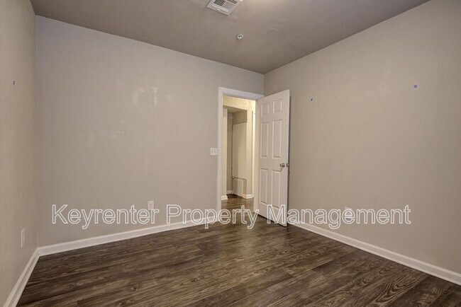 Building Photo - 2325 NW 12th St