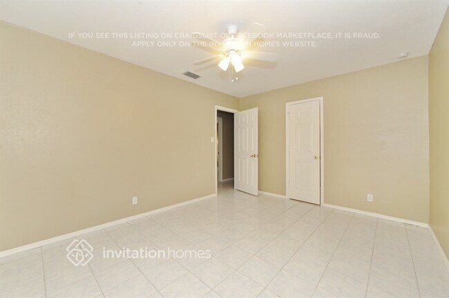 Building Photo - 2213 Boxwood Way
