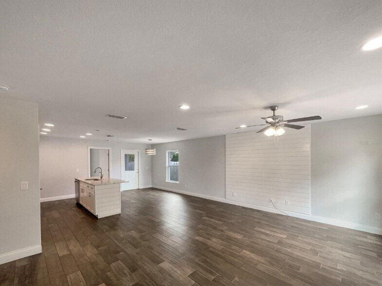 Building Photo - 203 Clayton Rd