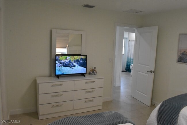 Building Photo - 4135 Coronado Pkwy