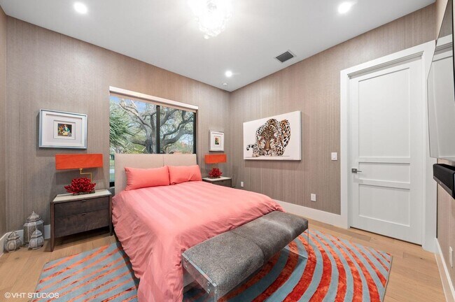 Building Photo - 8533 N Native Dancer Rd