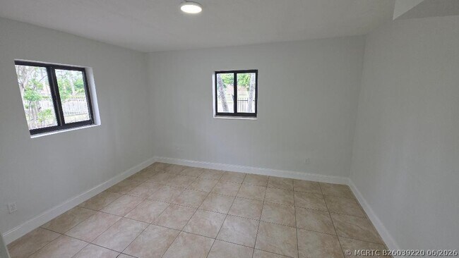 Building Photo - 2250 NW 183rd St