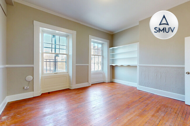 Primary Photo - Charming studio in Mount Vernon w/shared l...