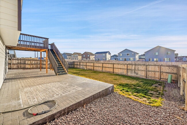 Building Photo - $2,650.00, 5-bed, 3-bed ranch-style home located in Colorado Springs with a large back yard.