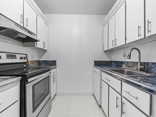 Building Photo - 8260 SW 210th St