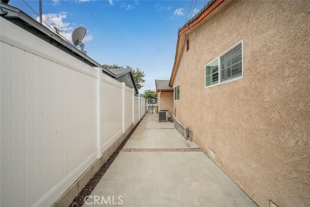 Building Photo - 20902 Belshire Ave