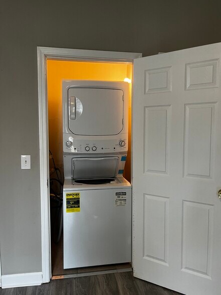 Laundry - 357 College Ave