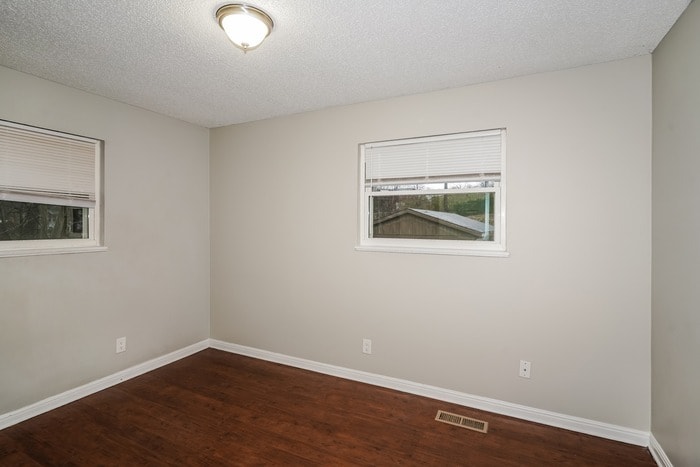 Building Photo - 112 Bluegrass Rd