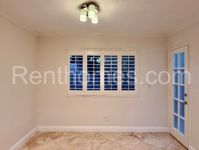 Building Photo - 3711 Louisiana St