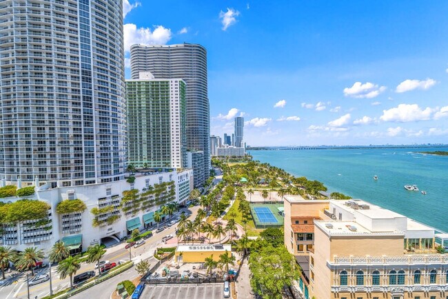 Building Photo - 1717 N Bayshore Dr