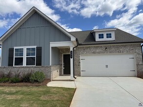 Building Photo - 203 Overton Dr