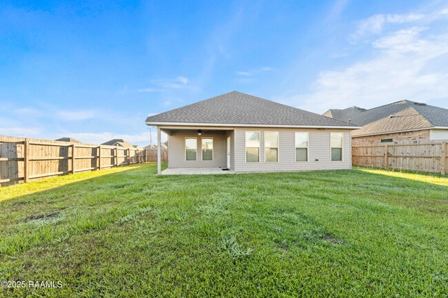 Building Photo - 223 Stanwell Ave