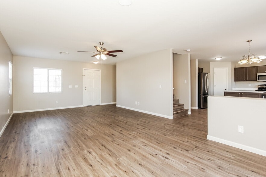 Building Photo - 12602 W Windrose Dr