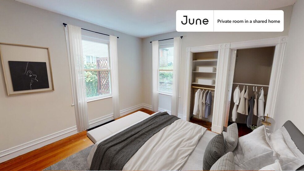 Primary Photo - Private bedroom in 2 bed/1 bath Home