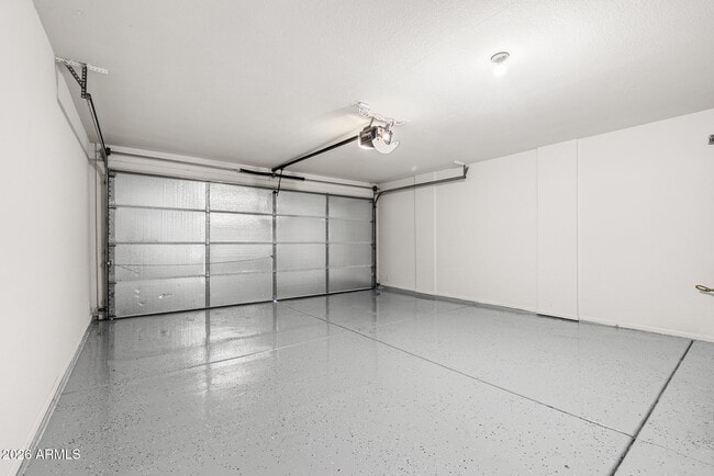 Building Photo - 7911 S 47th Ln