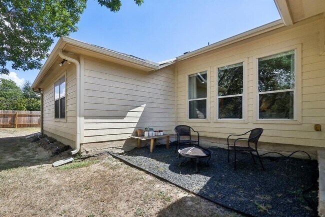 Building Photo - 7117 Cromarty Ln