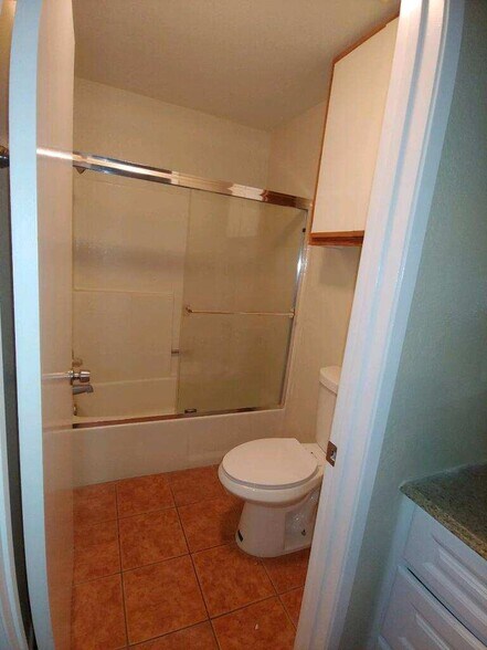 Building Photo - 44500 15th St E