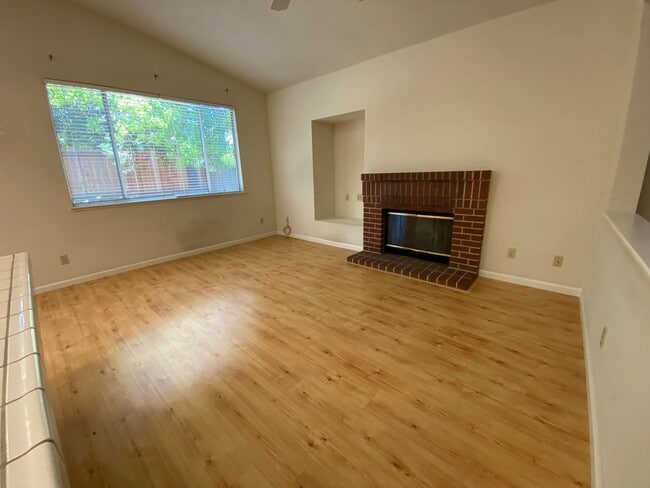 Building Photo - Awesome Folsom Home in Broadstone, Near Ra...